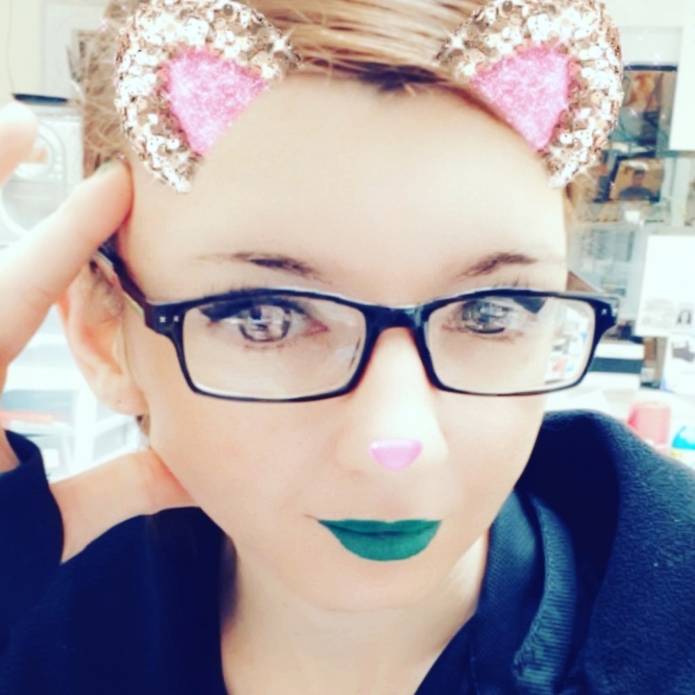 Meet your Posher, Erica